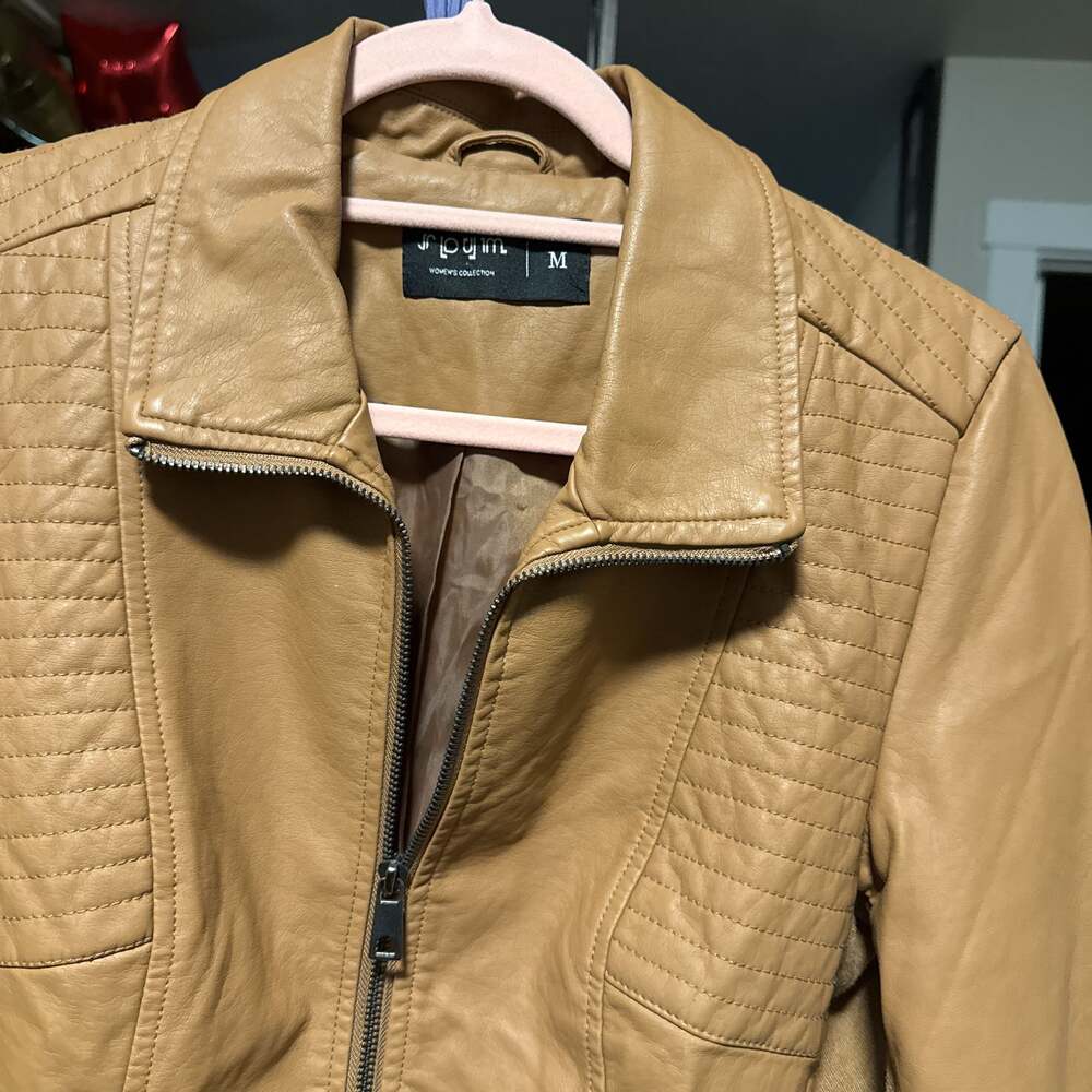 S P Y M Womens Faux Leather Jacket, Casual Fashion Quilted Zip up